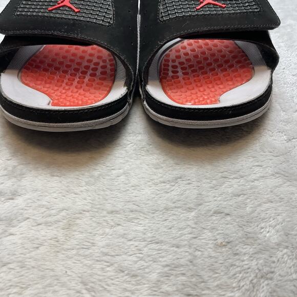 Nike Jordan Hydro 4 Slides Sandals Mens 11 Black Fire Red Cement Flight 532225 - Picture 2 of 8